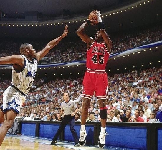 耐克aj11黑红,耐克aj11开箱