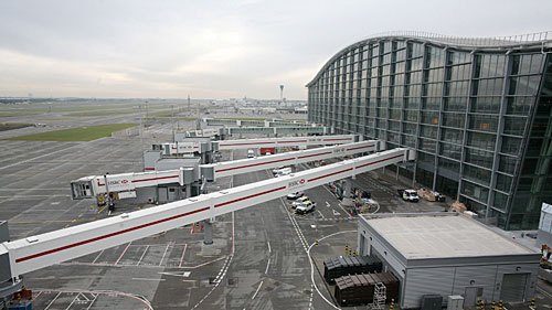 机场免税店购物出国流程,亚洲热门机场免税店攻略