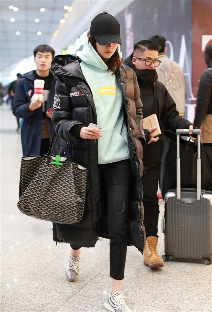 开春约会穿搭,平底鞋才是今春最好的搭配