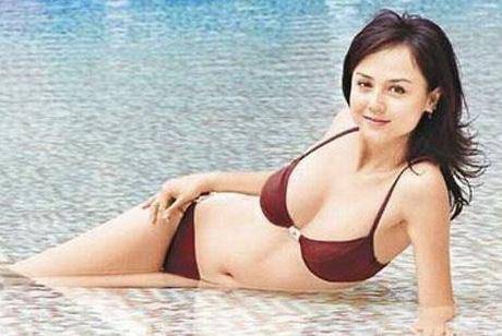 44岁前亚姐现状,前亚姐现在的照片