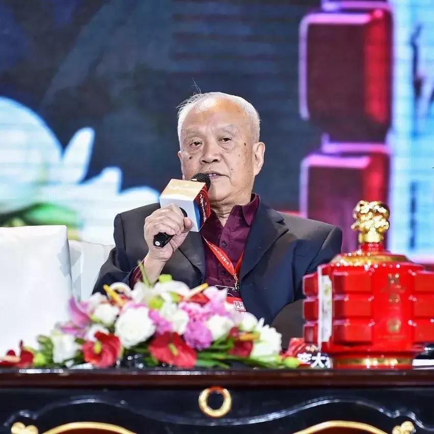 泸州国窖157352度酱香型,泸州国窖1573500ml52度