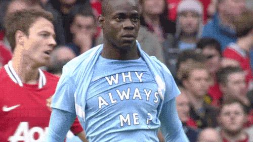 足球庆祝动作梅西和小罗,c罗滑跪庆祝梅西进球