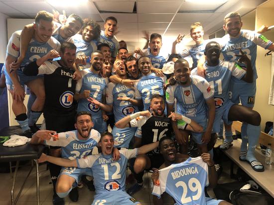 该死的足球！93分门将扑点球续命，96分前锋倒钩绝杀，奇迹升级