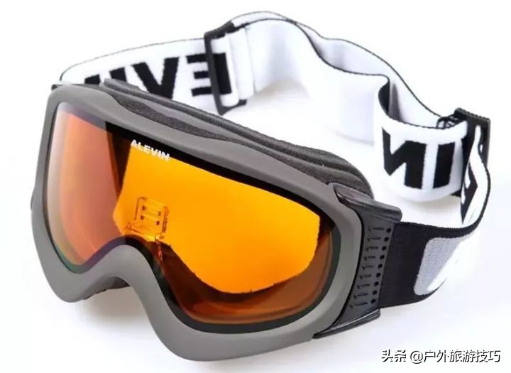 滑雪镜哪种品牌好,什么牌子的滑雪镜好用又实惠