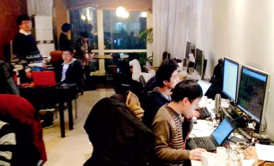 快手超频:沉默的铁岭理工男程一笑决定走出舒适区