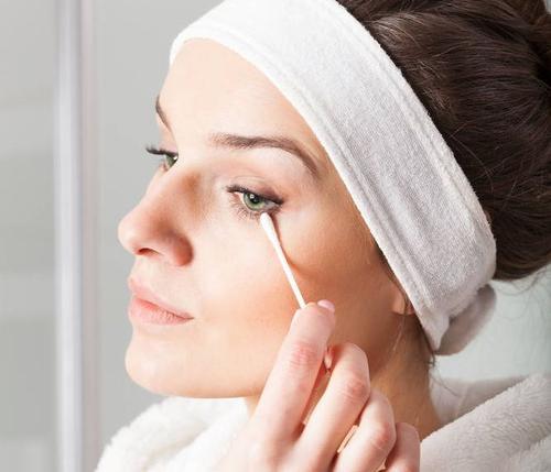 长脂肪粒怎么去除小妙招,用眼霜长脂肪粒怎么解决