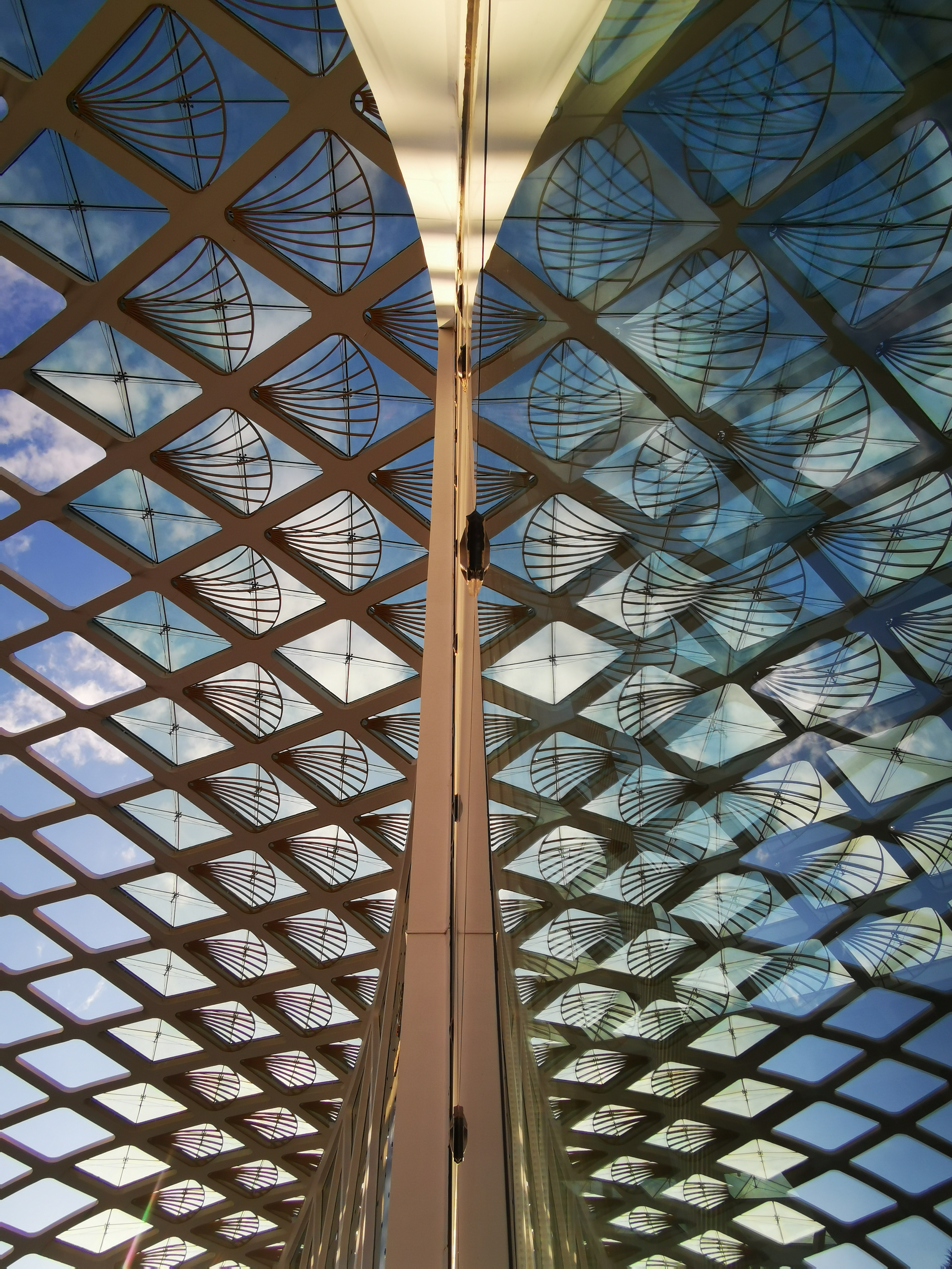 昆明滇池会展中心免费开放时间,昆明滇池国际会展中心是干嘛的