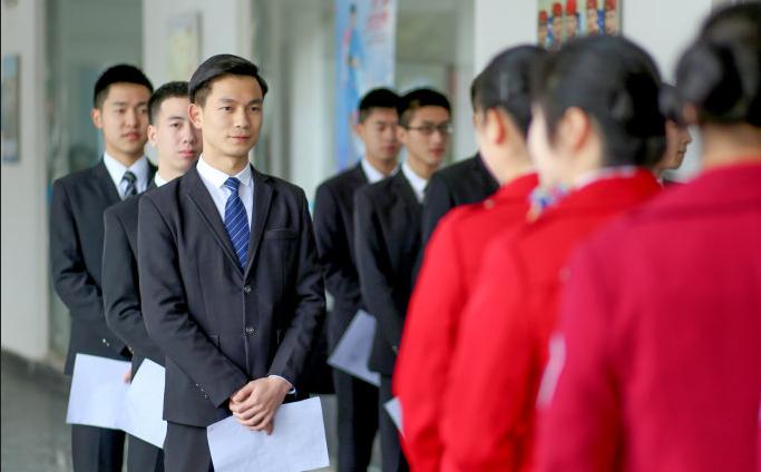 面试要求的正装必须是西装么,面试穿正装最忌讳的是什么