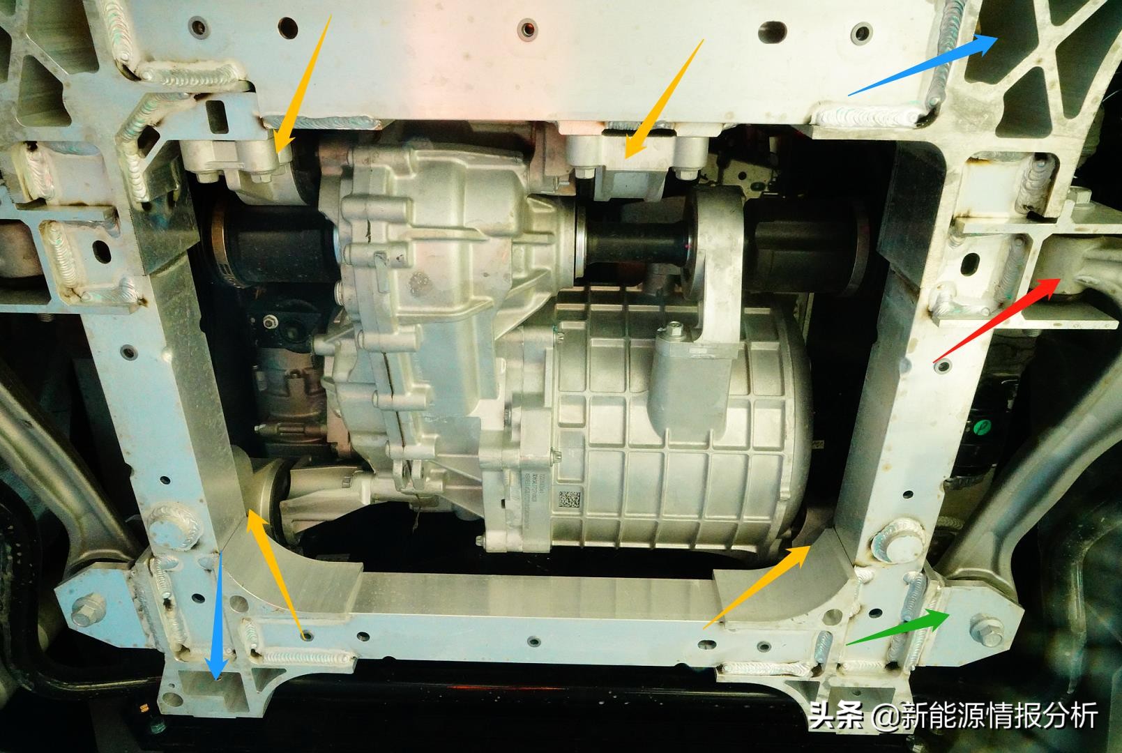 arcfox极狐hud测试,arcfox极狐at试驾