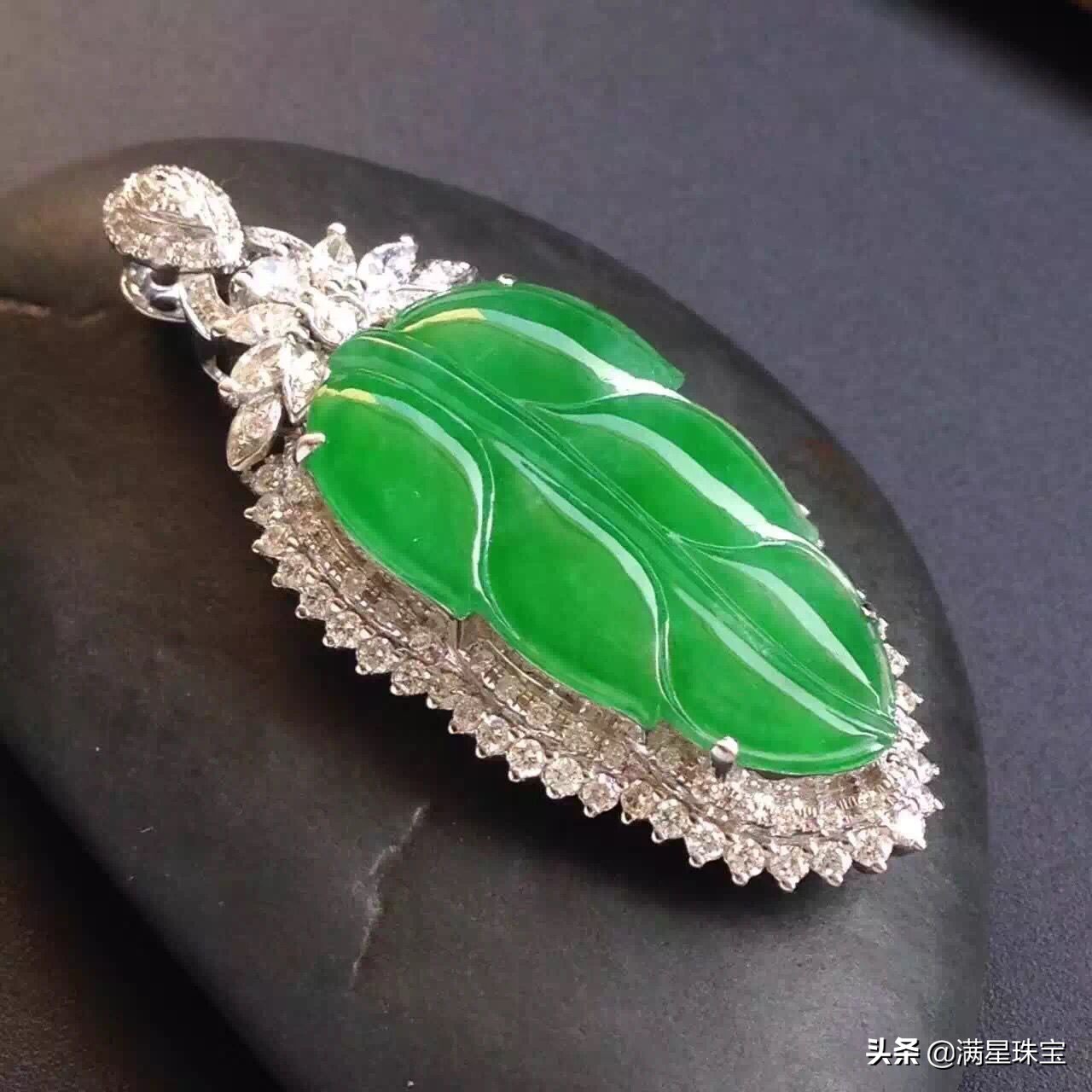 翡翠戴久变绿的原因,翡翠戴了发黄怎么处理