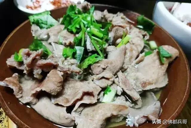 乐山美食名片,乐山美食纪录片跷脚牛肉