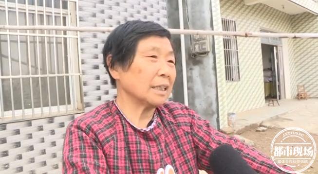 天空突然轰隆隆的一声巨响,天空突然雷鸣电闪