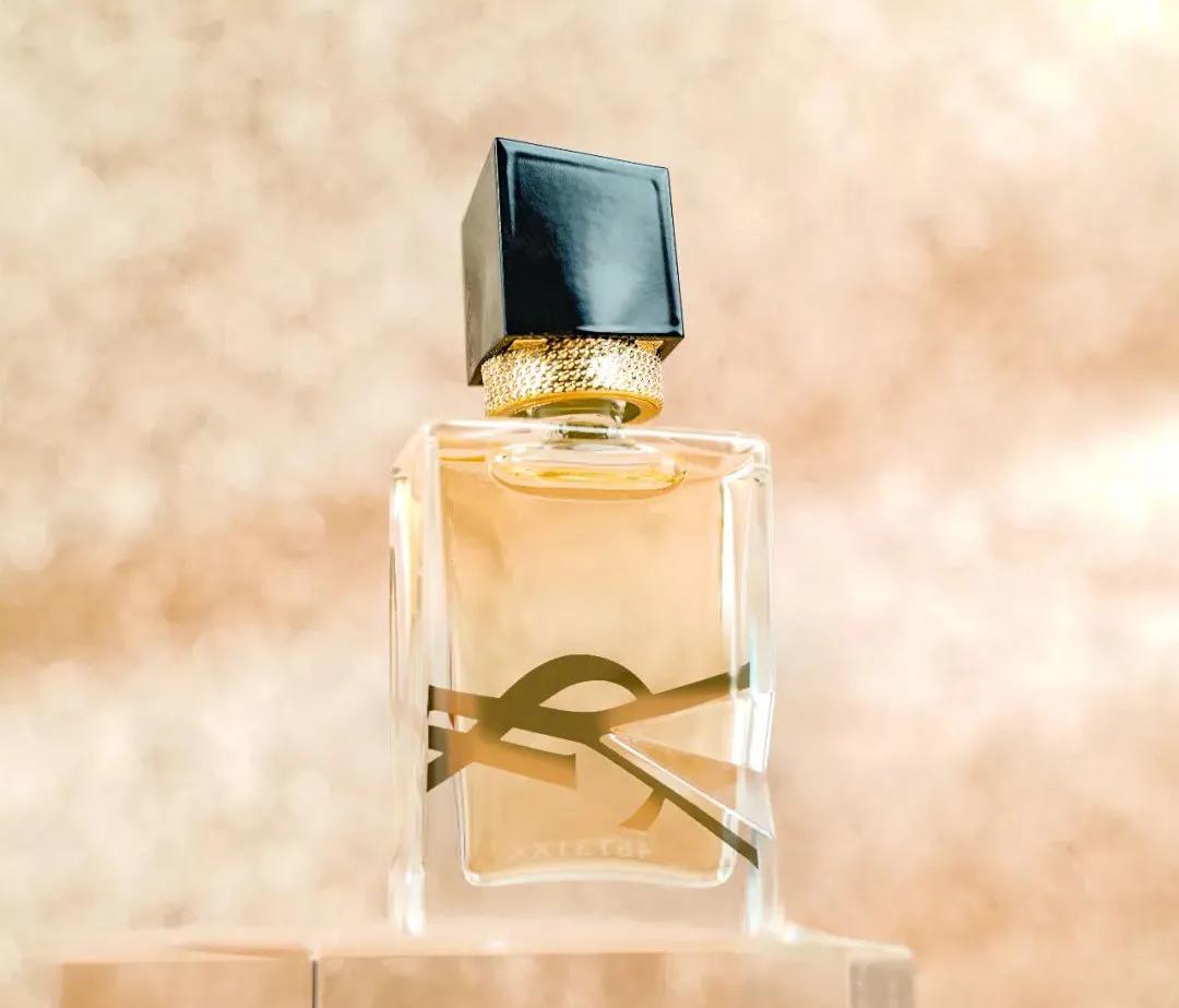 喜欢ysl黑鸦片香水的女生,ysl哪个香水适合女生