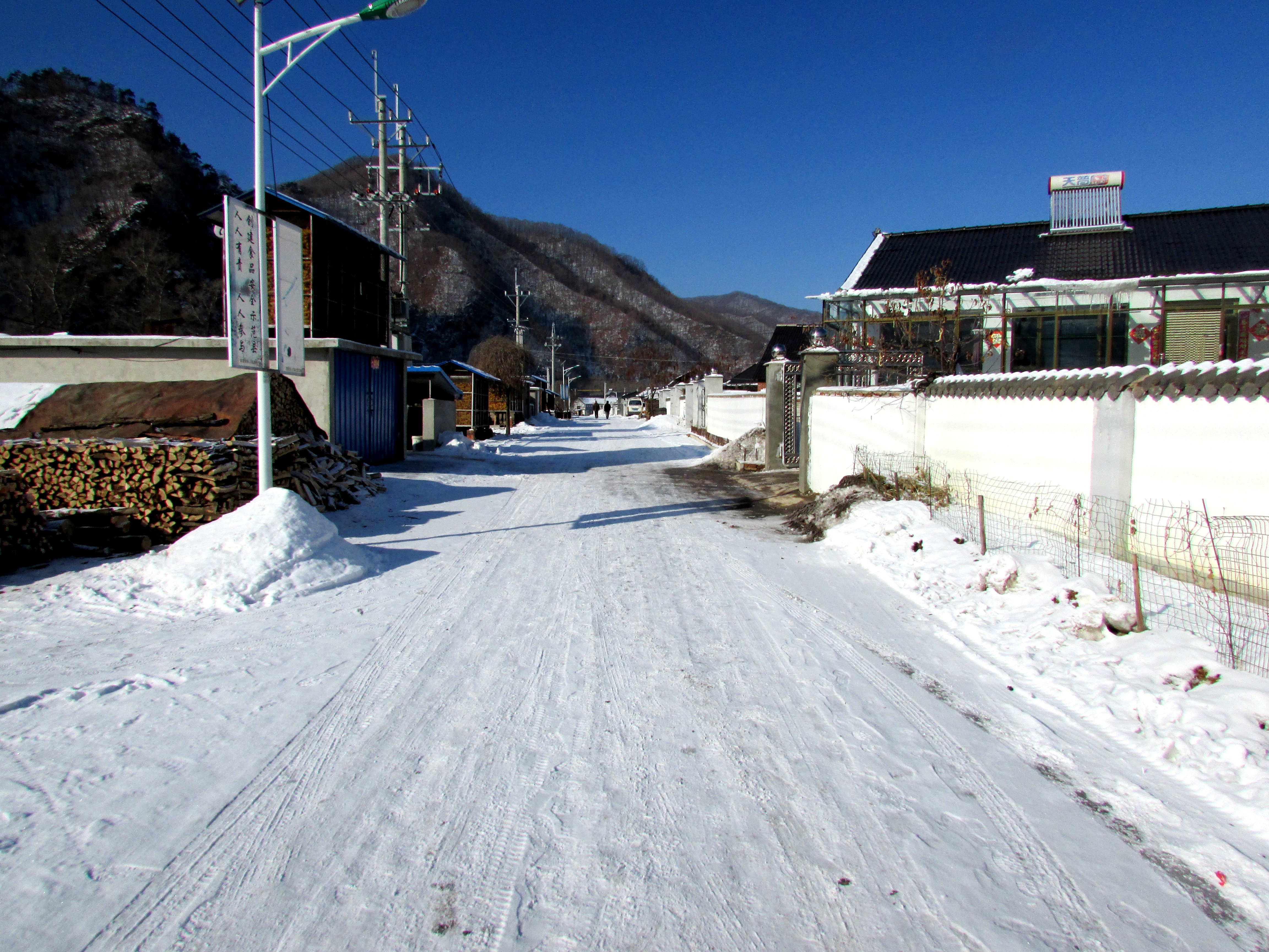 本溪湖里村冬季景色,本溪湖里村景色视频