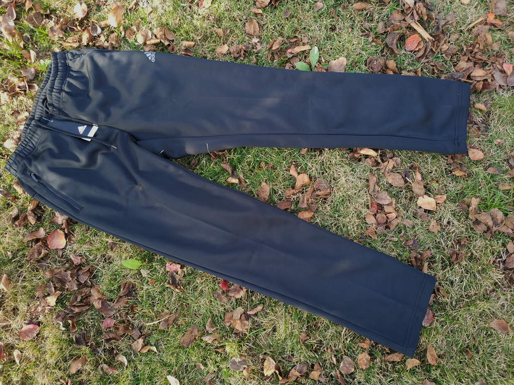 温暖舒适轻盈灵活——阿迪达斯HYBDSTRPTWT18男子户外长裤测评