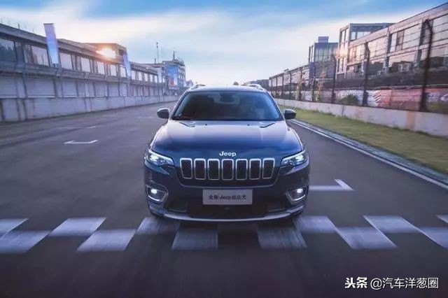 Jeep同级车,新款2.0tjeep自由光的优缺点