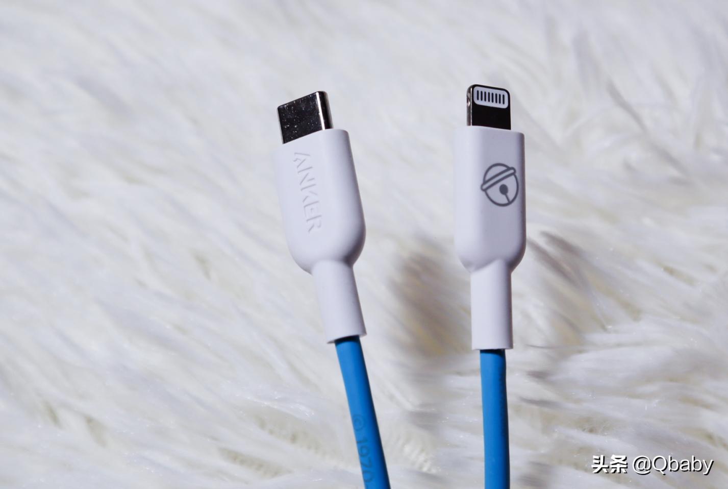 晒一晒我们的情侣手机和数码配件