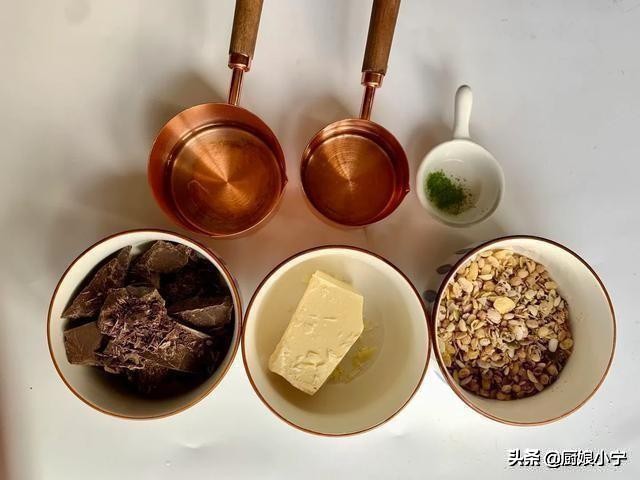 淡奶油梦龙冰淇淋做法,不用淡奶油做出没有冰碴的雪糕