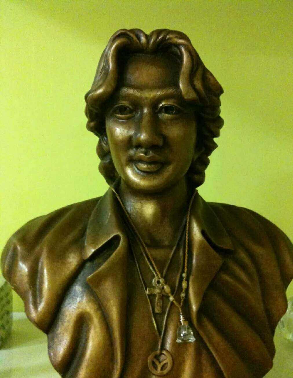 黄家驹低谷时期的灰色轨迹,黄家驹早期辛酸史