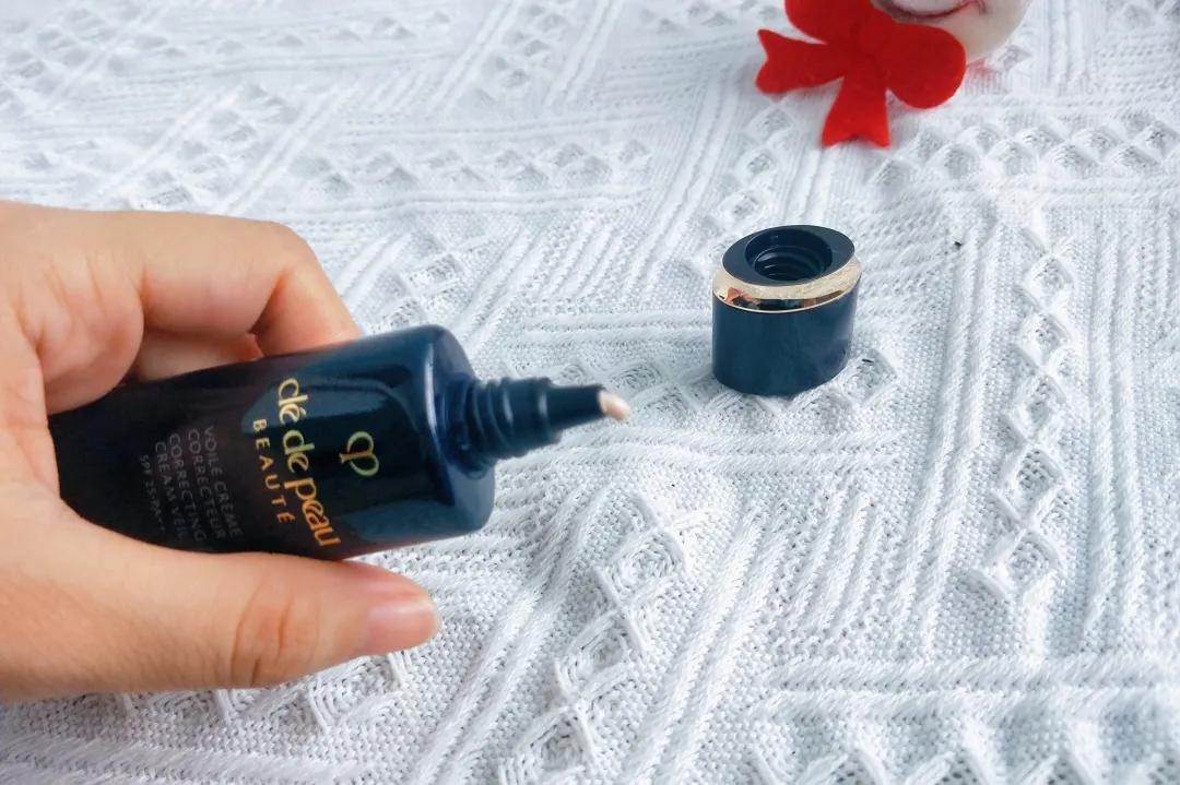 推荐一款好用的隔离霜和粉底,好用的三合一隔离霜