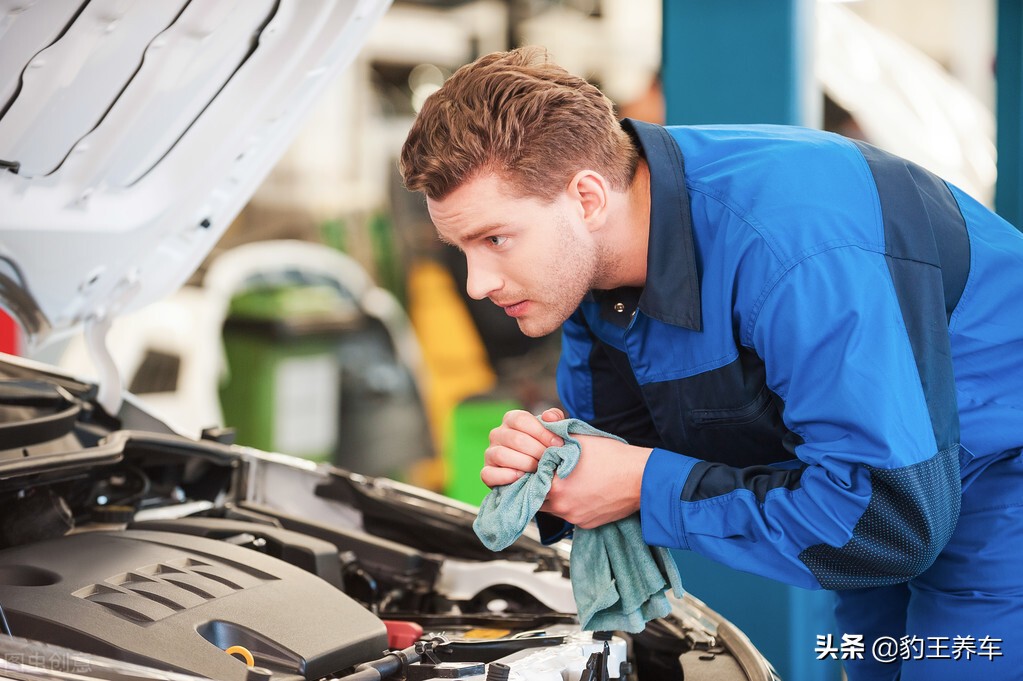 开个汽车美容店要投资多少钱,开美容护肤店投资多少