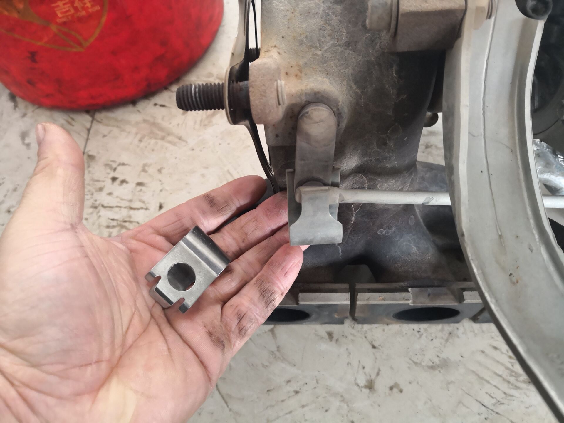 奥迪q3轿跑版烧机油吗,19款奥迪q3会烧机油吗