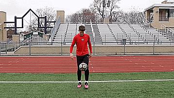 简单易学颠球技巧,八种颠球技巧口诀