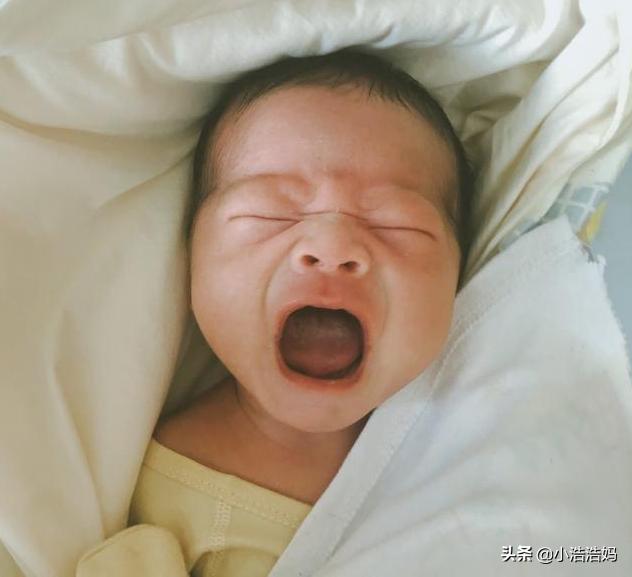 宝宝放下就哭非要抱怎么办,宝宝放下就哭互动不了