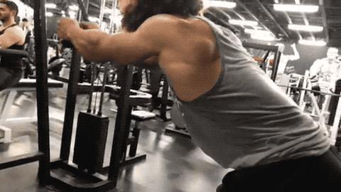 背部训练8个动作高效练背,背部肌肉训练方式练出好看的美背