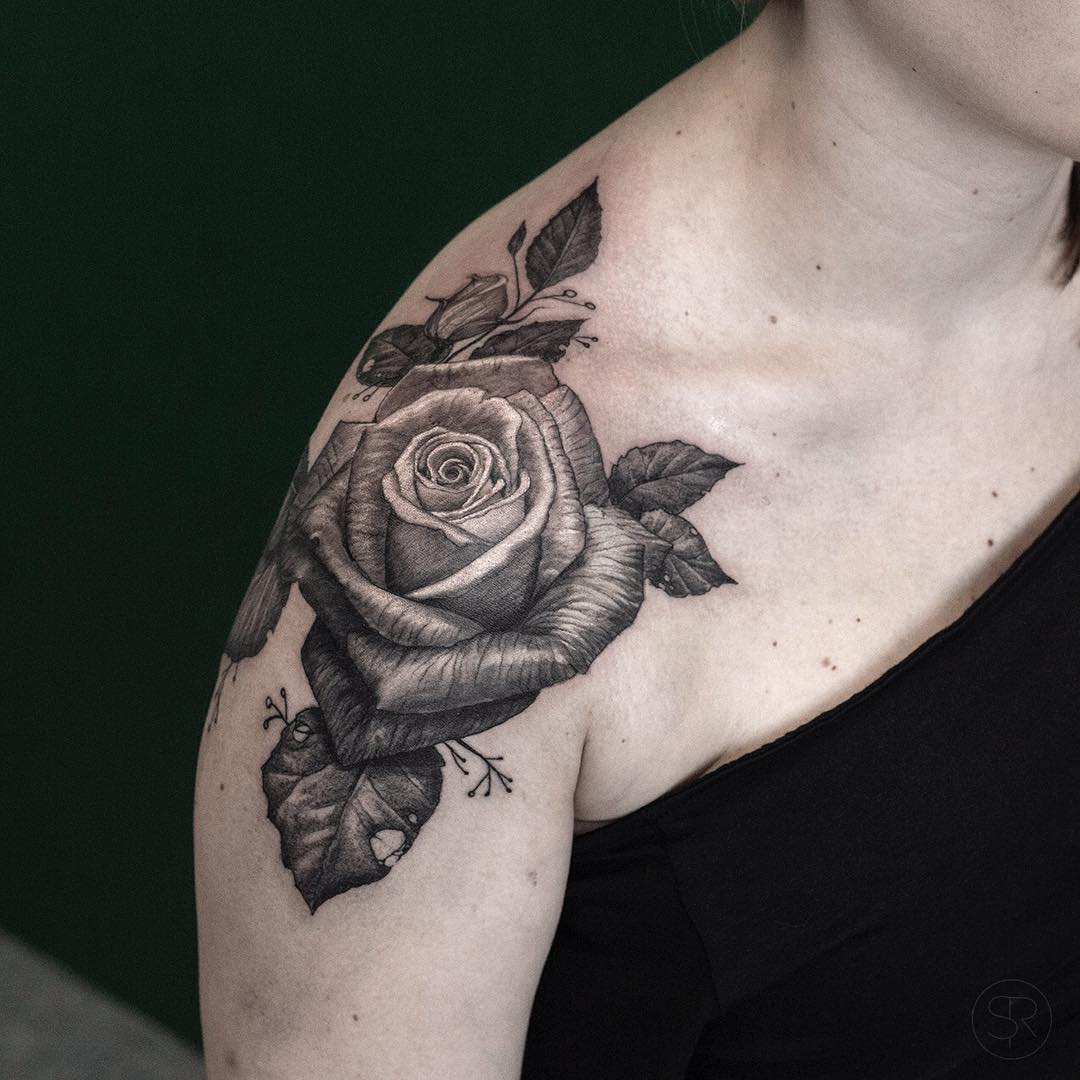 专业的纹身师纹身是不是不痛,十年纹身爱好者讲解纹身