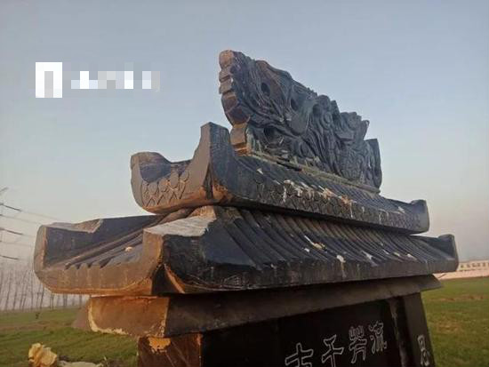 父母坟墓屡次被挖,父母坟墓被挖三次后续