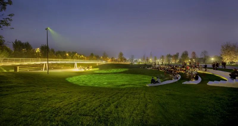 绗涗笢鑷诲搧浜戞箹鍗侀噷,绗涗笢鑷诲搧