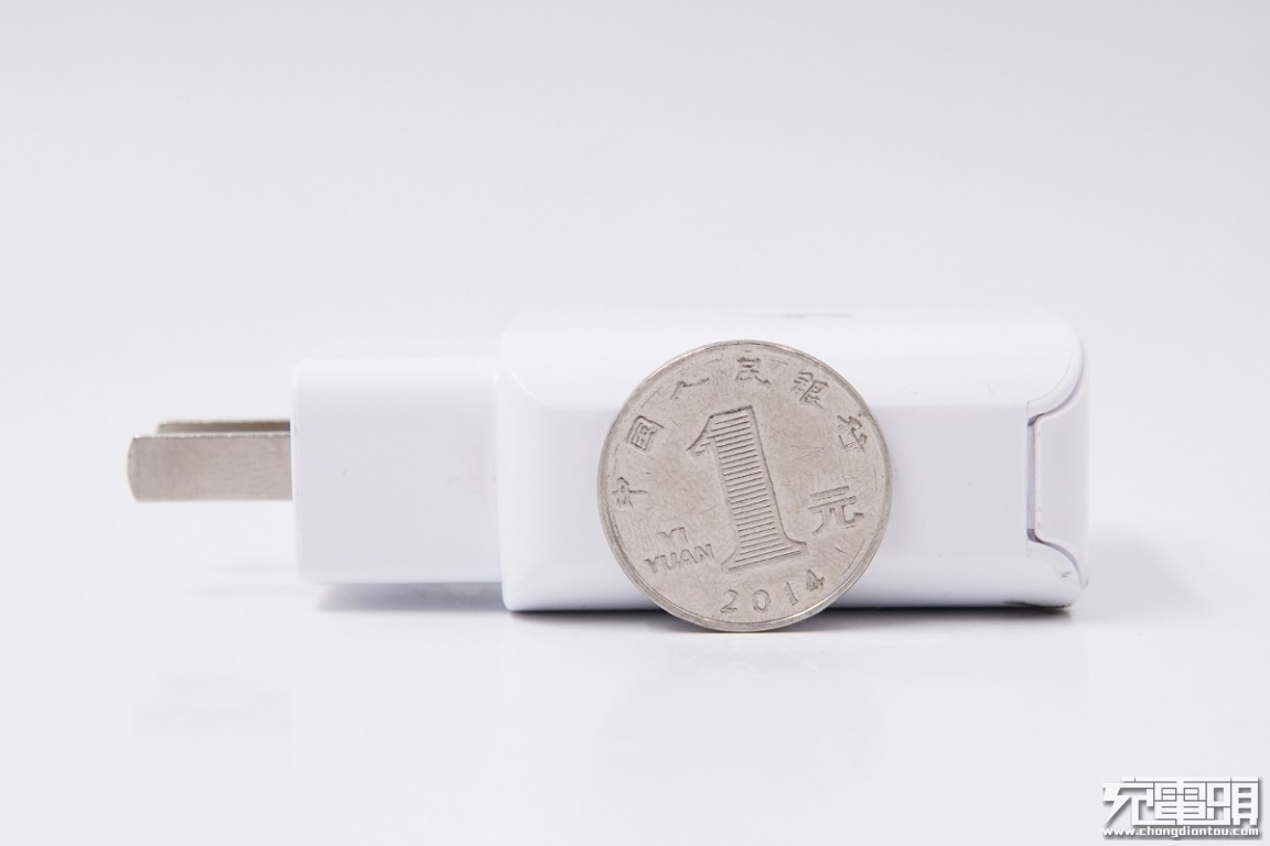 三星25wpd快充怎么拆解,三星25w充电器ta800