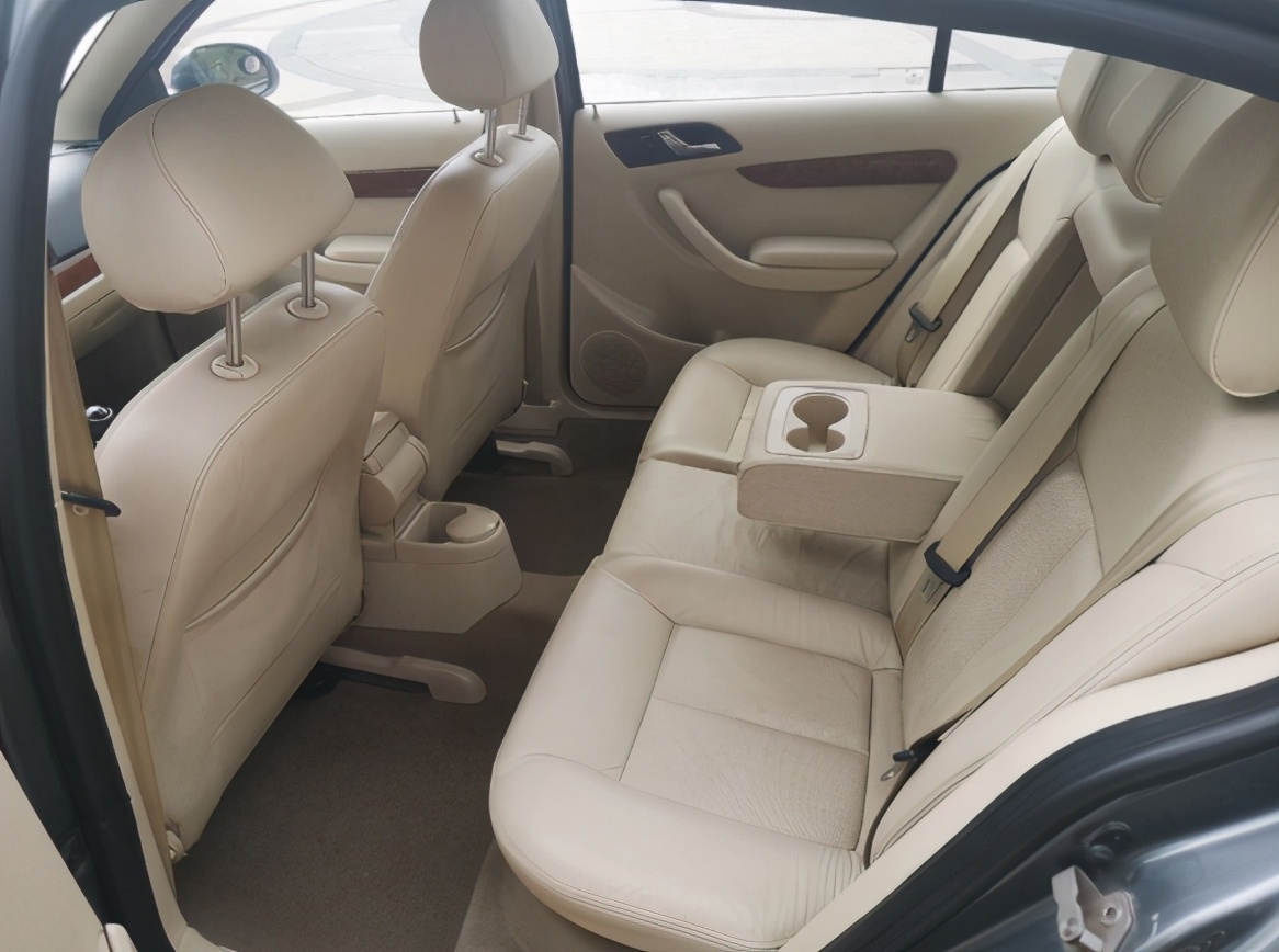 5万块能买到哪年的二手大众朗逸,2012朗逸1.6二手车高配3万公里