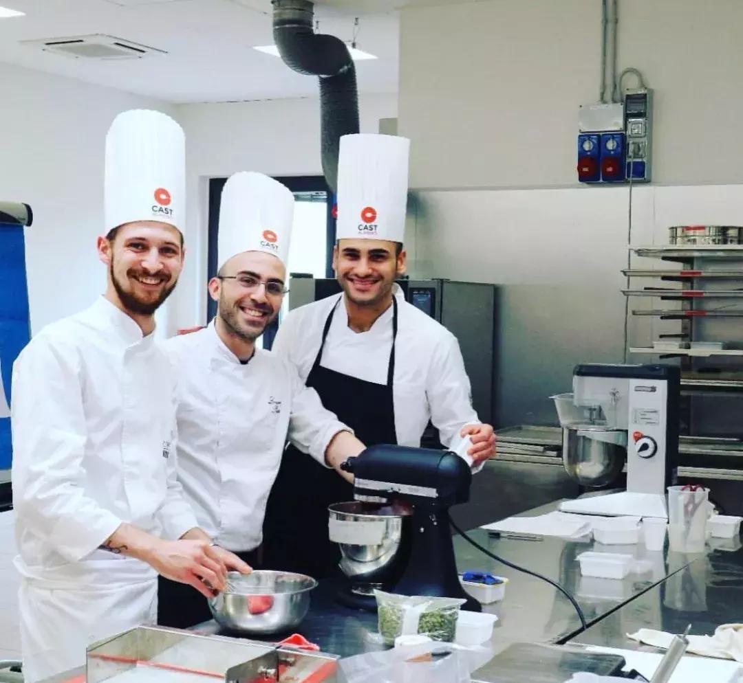 意大利是著名的时尚设计之国,意大利是真正的美食之都