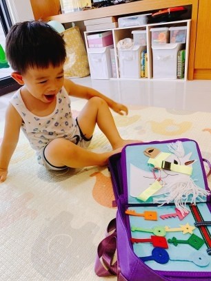 蒙特梭利益智玩具布书,蒙特梭利早教布书给宝宝自己做的