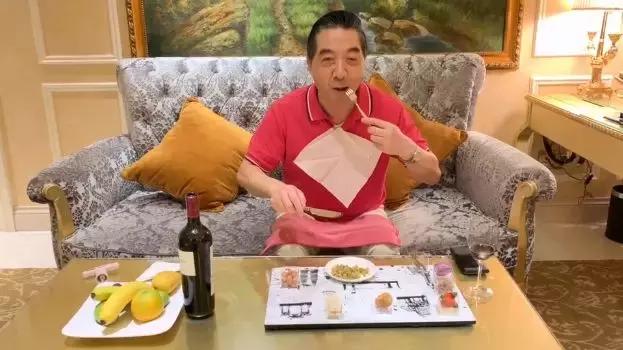 茶叶蛋之后，台湾专家又嘲笑我们吃不起榨菜？