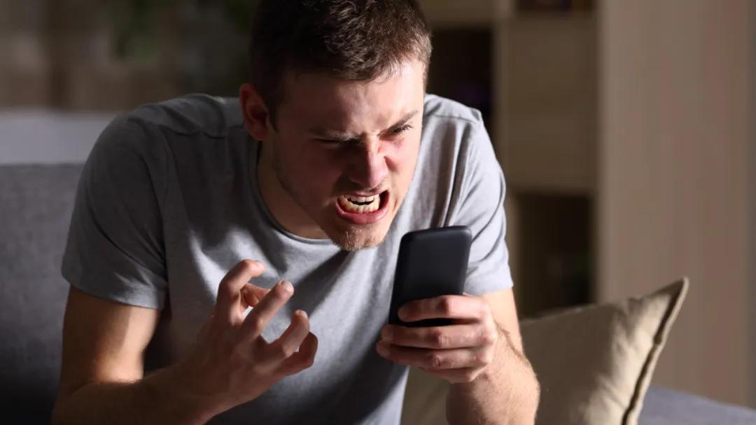 老外常说的Youreanut什么意思？你是个坚果？原来是在骂人