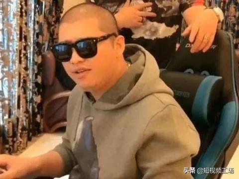 二驴回归快手首秀,快手二驴回归直播是真的吗