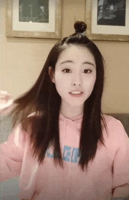 大额头女40岁适合烫什么发型,适合四十岁女人发量少的减龄发型