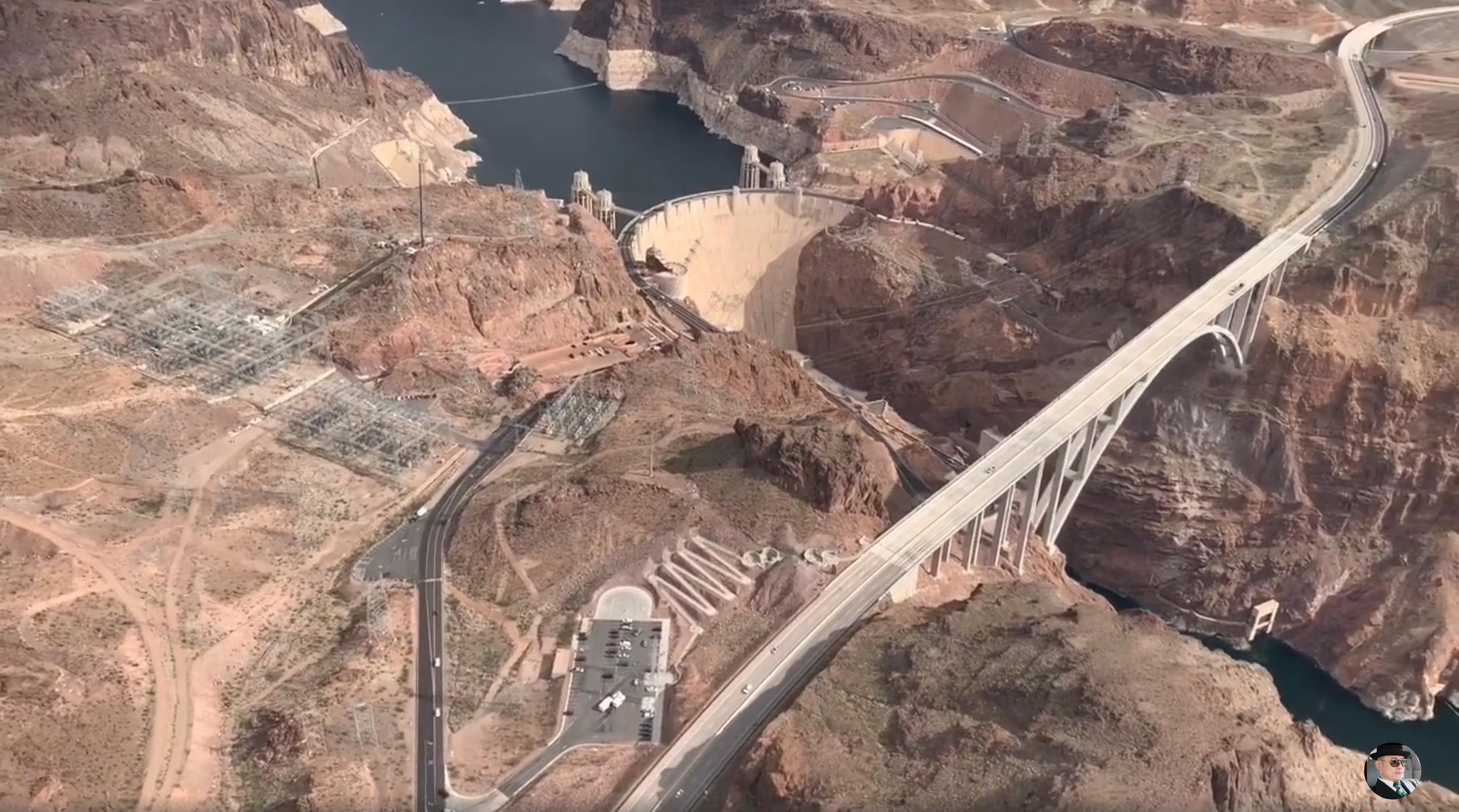 周立波和科比搞笑视频,周立波坐直升机调侃科比遭热议