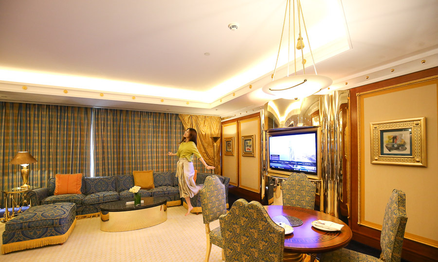 迪拜帆船酒店房间高清,迪拜帆船酒店最豪华的套房