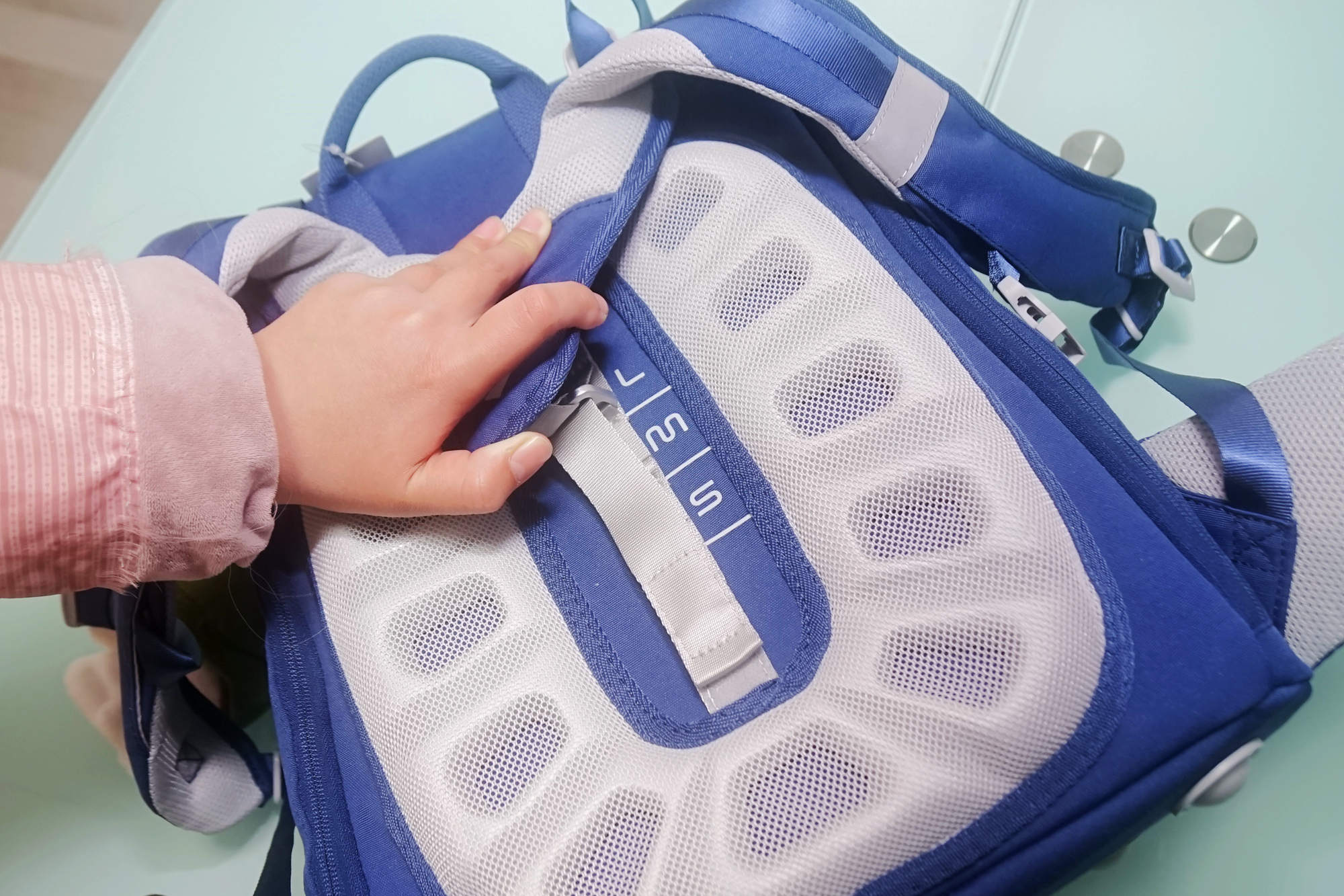 米兔儿童书包2怎么样,儿童减负书包3-6年级承重力强