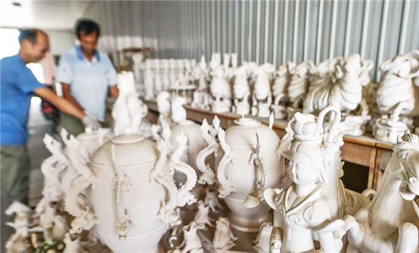 老农传家宝竟是明朝状元卷真迹,农民被鉴宝专家骗古画