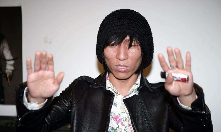 警察靠什么抓捕吸毒者,警察为了抓毒贩而吸毒会怎么样