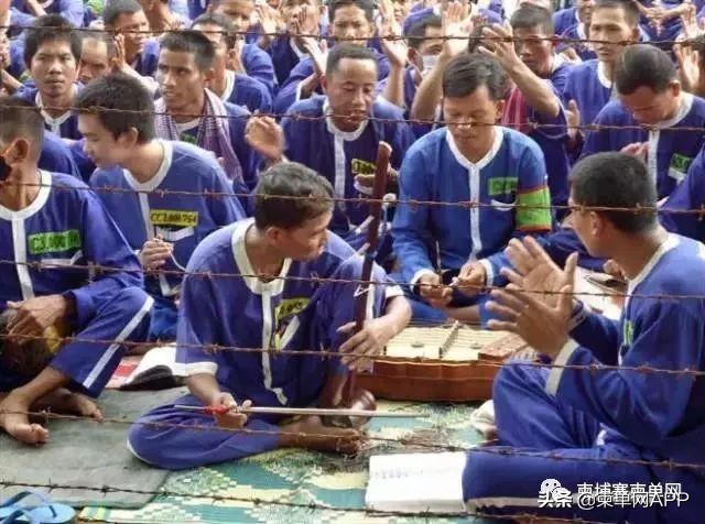 在柬埔寨挣的是美金还是人民币,在柬埔寨坐牢生活费怎么弄的