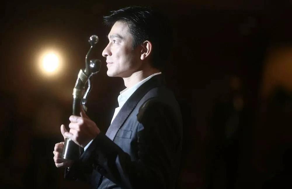 乡绅刘德华的「玻璃心」