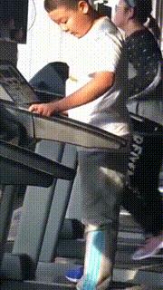 开心一刻gif搞笑动图,搞笑gif段子看起来能量满满