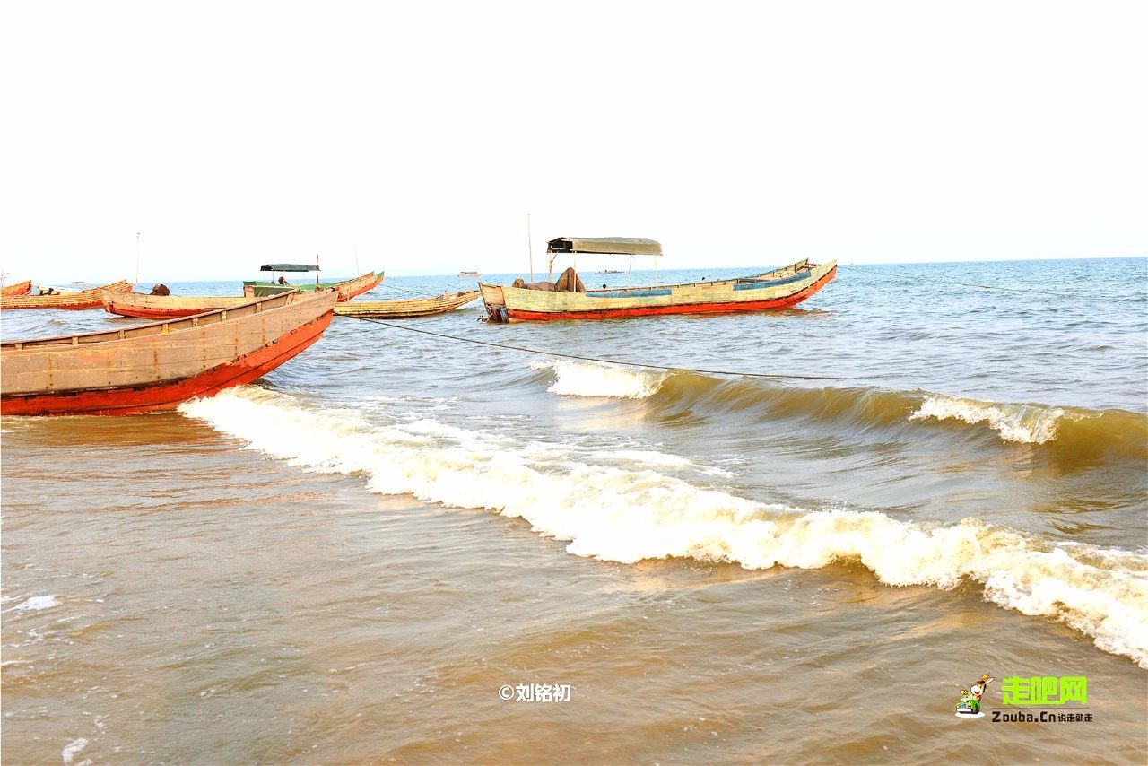 海滩怪石古渔村，名气不及三亚，但现在却越来越多东北人在此定居