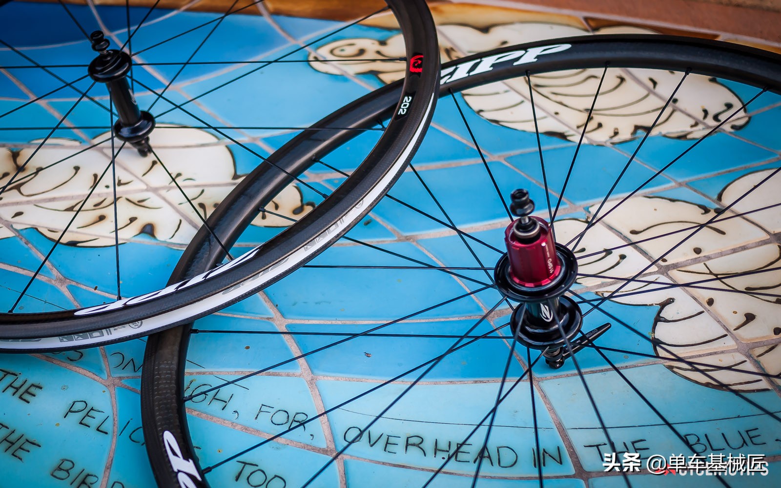 「单车基械匠」全面解读碳纤维轮组的价值究竟在哪里？